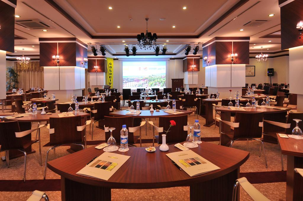 Goldcity Hotel 알란야 외부 사진